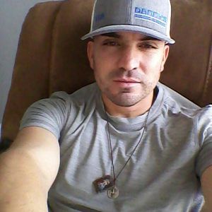 Meet your Posher, Cesar